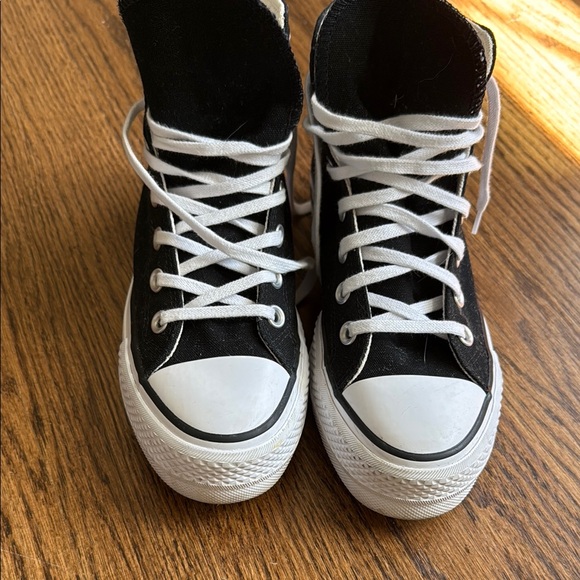 Converse Women’s Black High-Top Sneakers - Picture 2 of 8